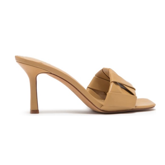 tan Vince Camuto sandal - Picture 5 of 15